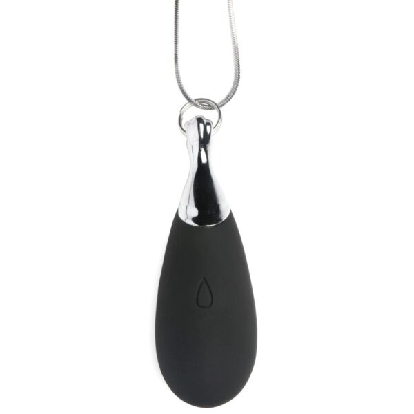 RS86057_AH103_100_scr Charmed Vibrating Necklace