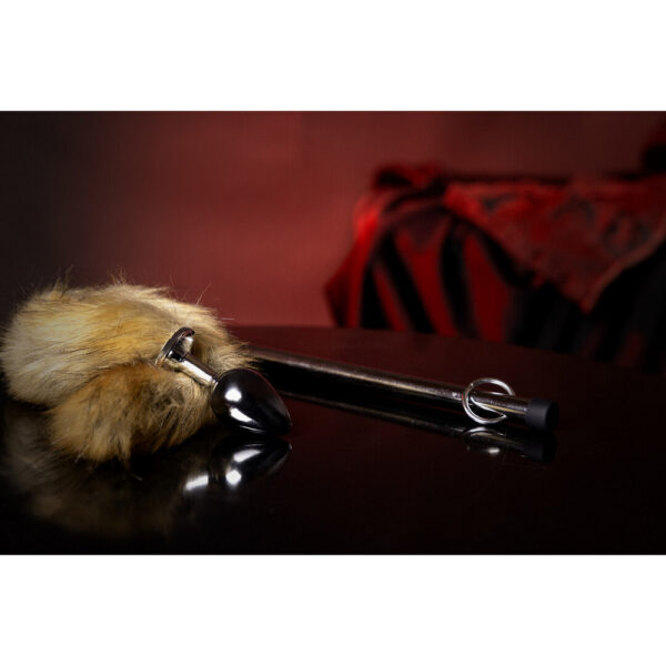 RS124464_OU912BRN_400_scr Ouch by Shots Fox Tail metalni analni stimulator s lisičjim repom